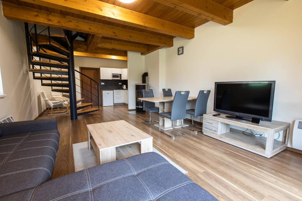 Apartmány Říčky - Hotel Říčky Ricky (Hradec Kralove) Exterior foto