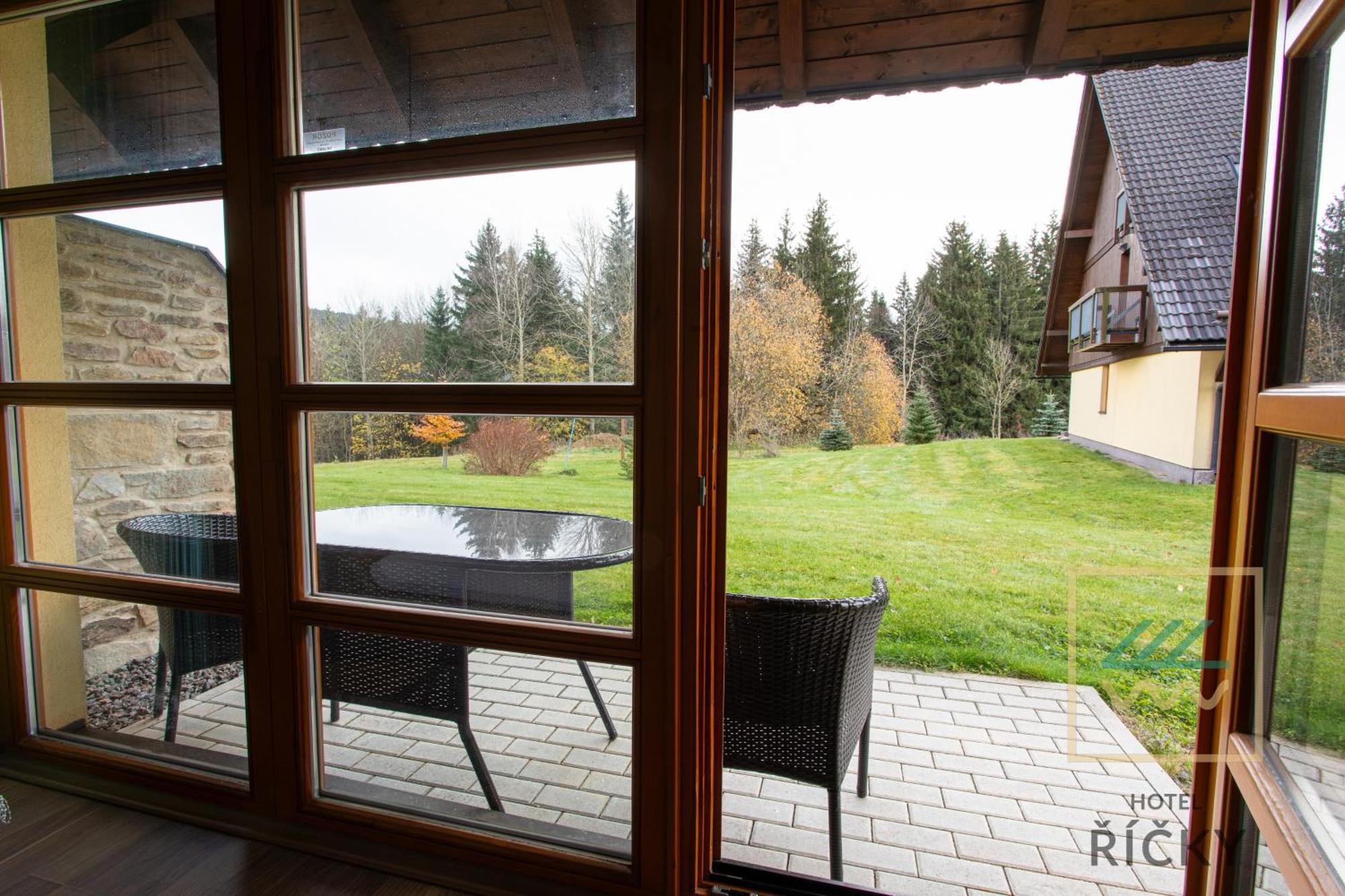 Apartmány Říčky - Hotel Říčky Ricky (Hradec Kralove) Exterior foto