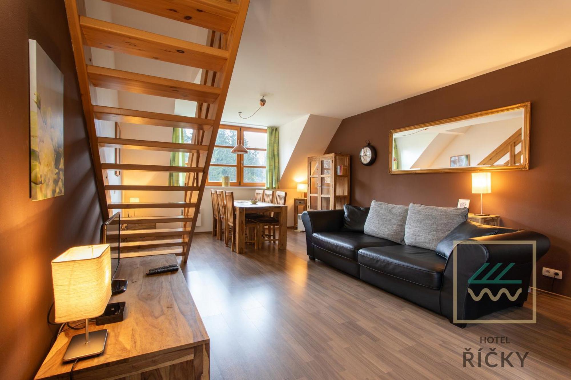Apartmány Říčky - Hotel Říčky Ricky (Hradec Kralove) Exterior foto