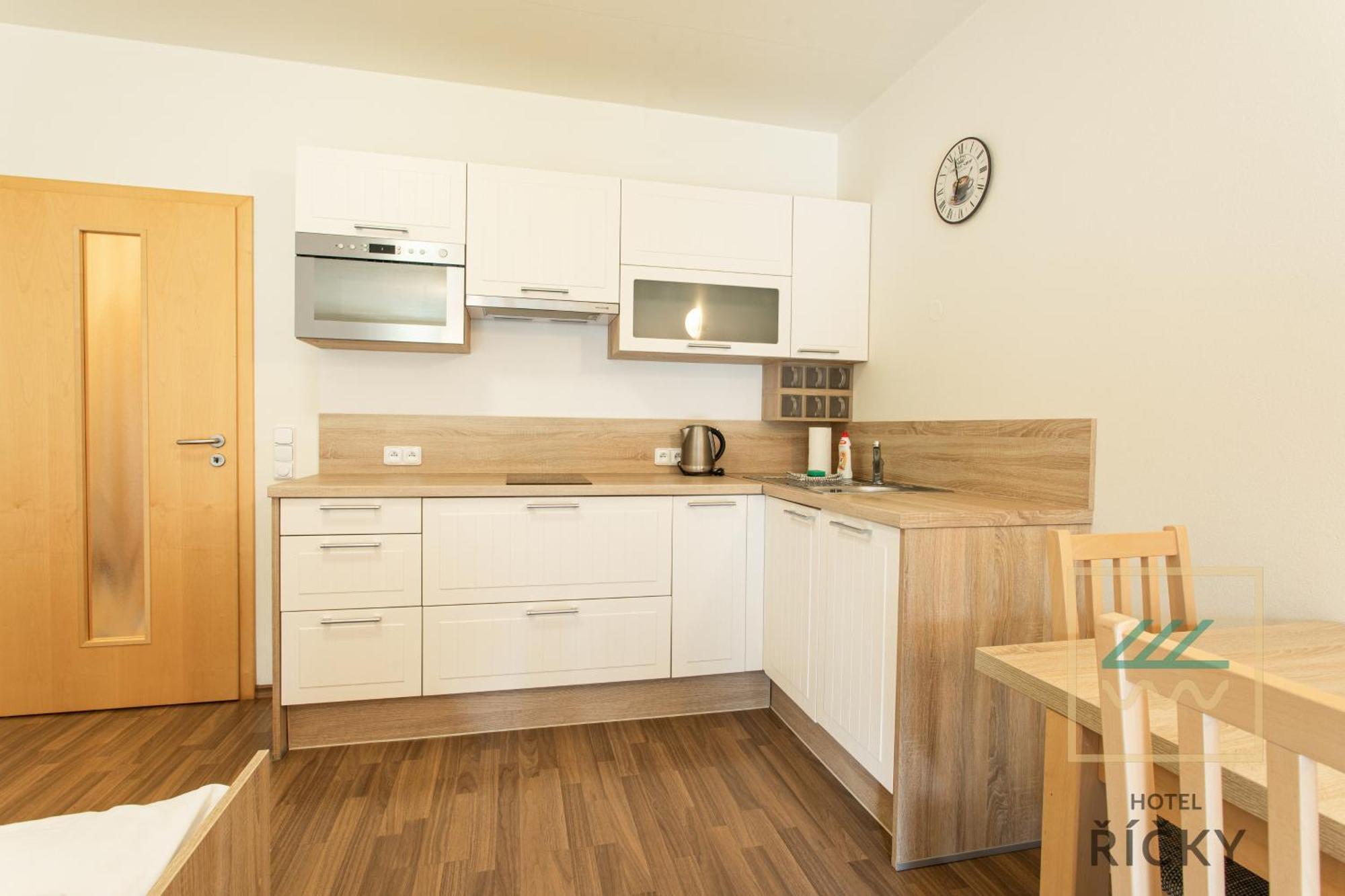 Apartmány Říčky - Hotel Říčky Ricky (Hradec Kralove) Exterior foto